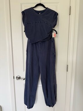 NWT FP Movement Hotshot Crossover Set